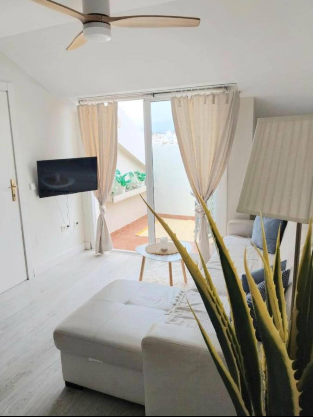 Apartament New City Penthouse Near Beach With Sunny Balcony Fuengirola Zewnętrze zdjęcie